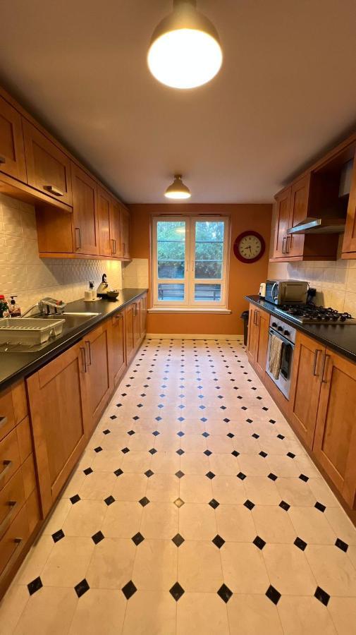 Edinburgh City Centre - Powderhall Modern Spacious 2 Bedroom Apartment With Free Parking Экстерьер фото